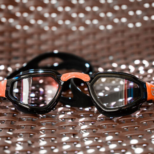 swimming-goggles-black
